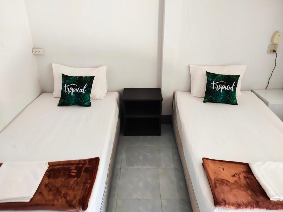Khlong Khong Simple House Hotel Koh Lanta Bagian luar foto
